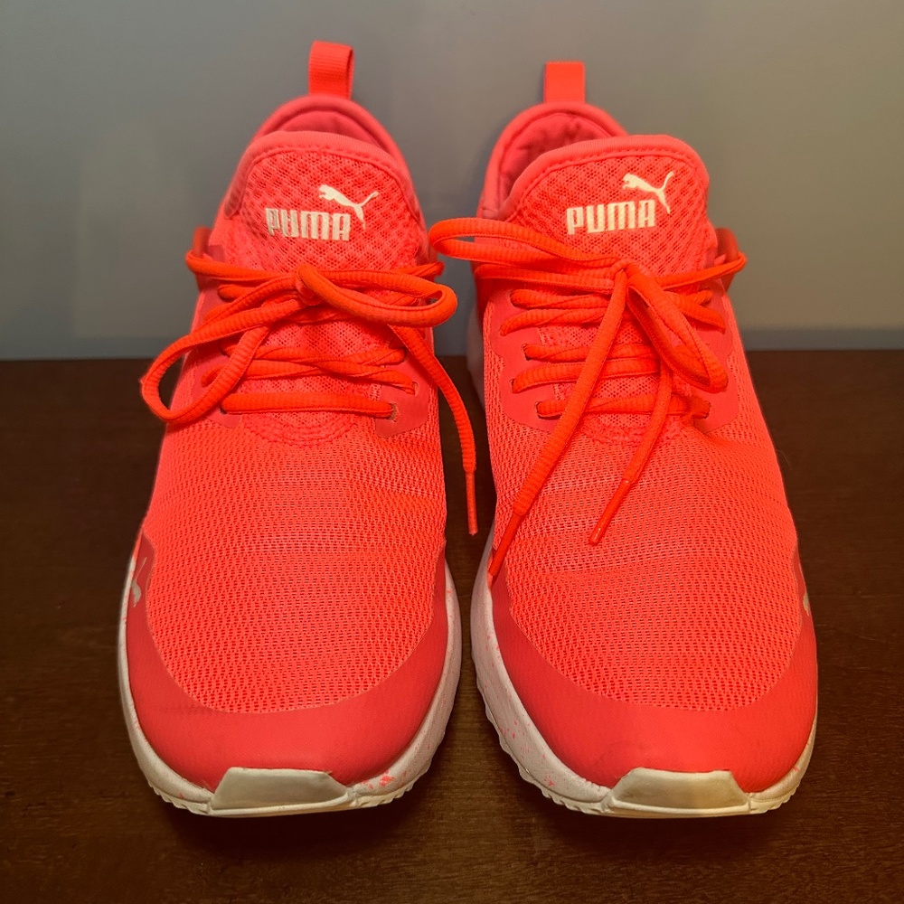 Puma tennis shoes